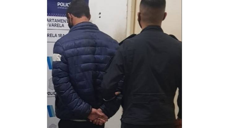 Allanamiento y detención en Villa Vatteone